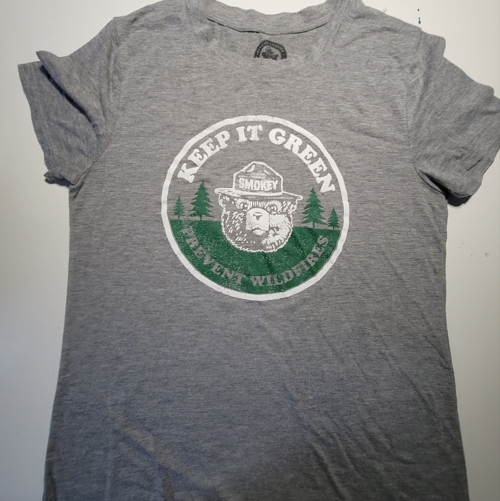 Women's Smokey The Bear T Shirt Size Small
